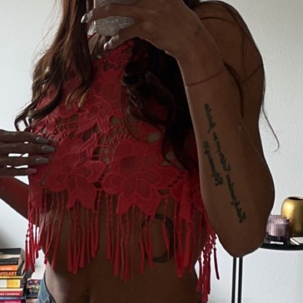 H&M Coachella, coral top, size 2 (EUR 32), crochet, strong fabric.